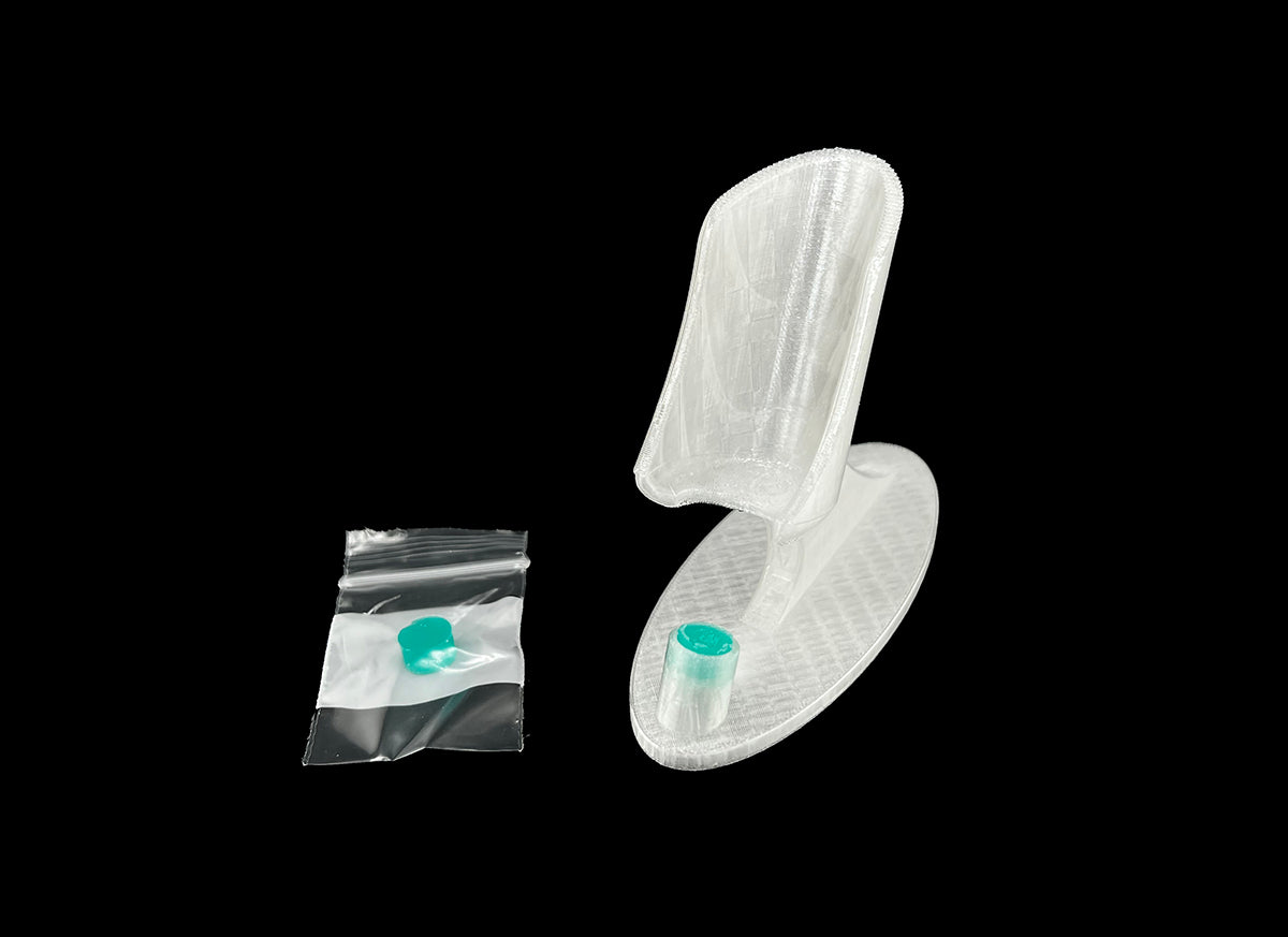 Glue Holder: Nuvo Deluxe Adhesive 2 oz